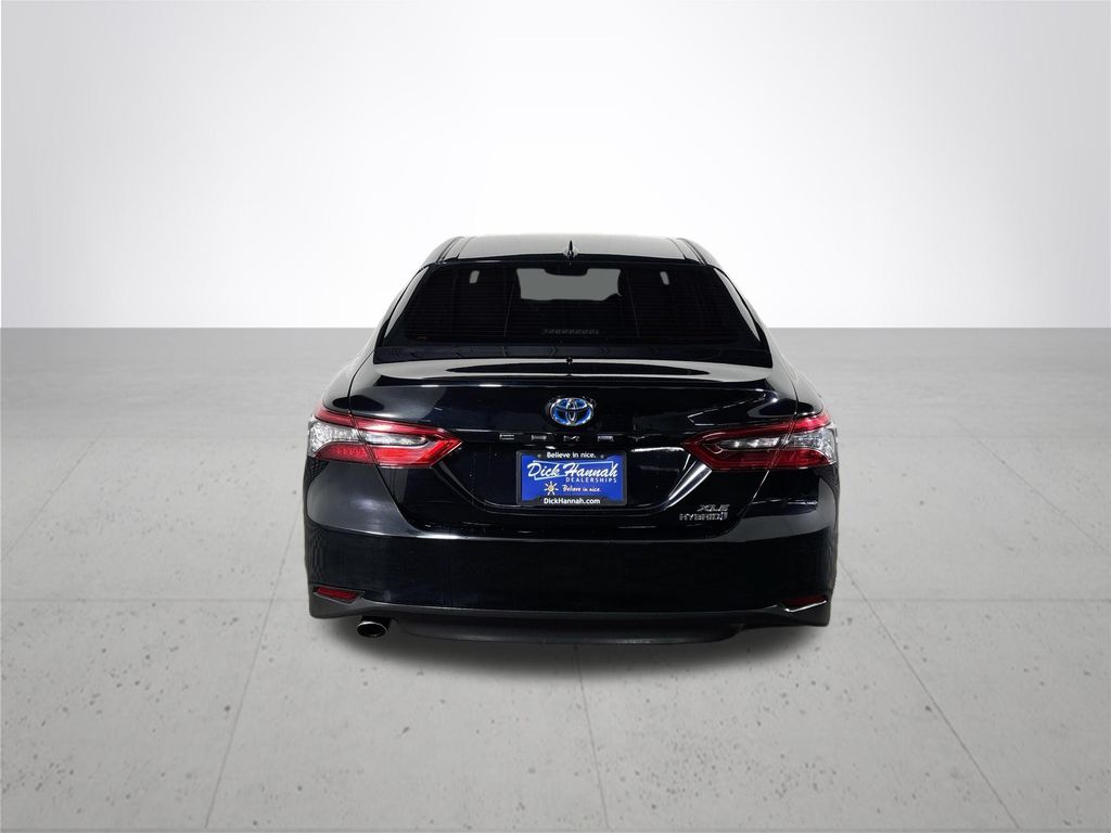 2024 Toyota Camry Hybrid XLE