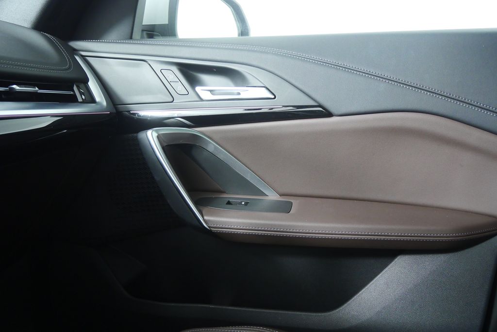 Thumbnail: 2024 BMW X1 - 30