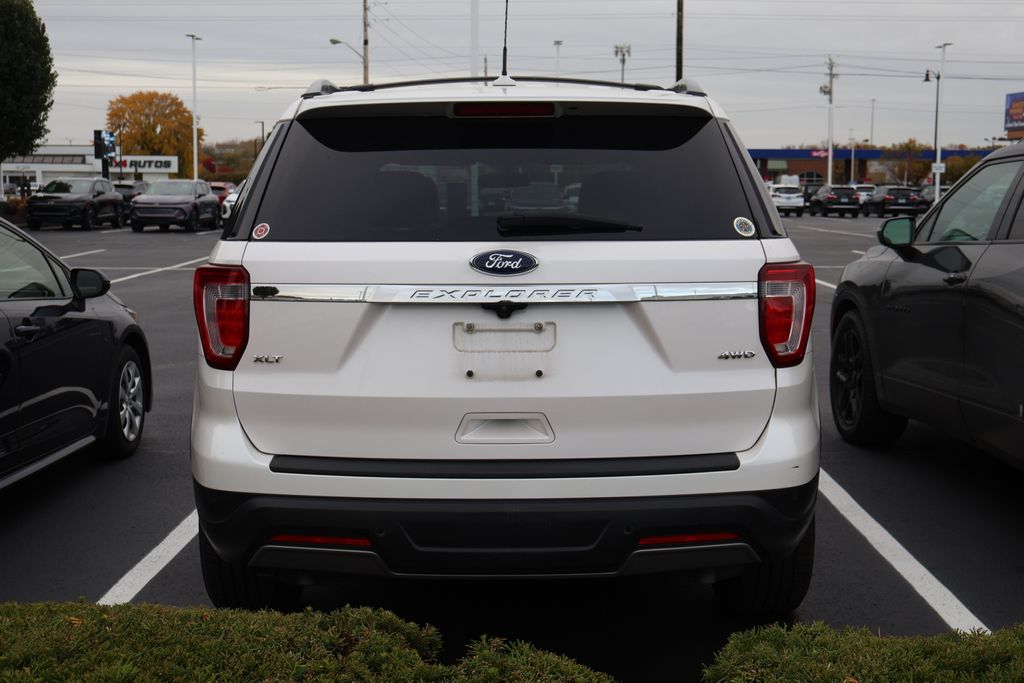 Thumbnail: 2019 Ford Explorer - 9