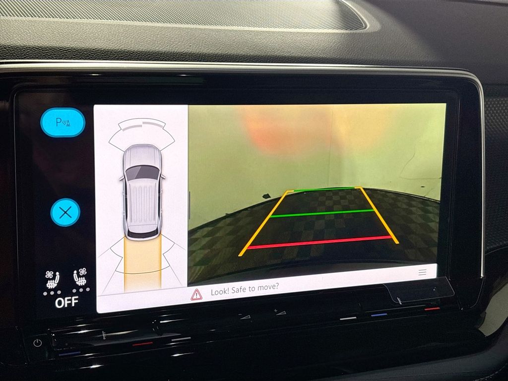 2026 Volkswagen Atlas Cross Sport 2.0T SEL