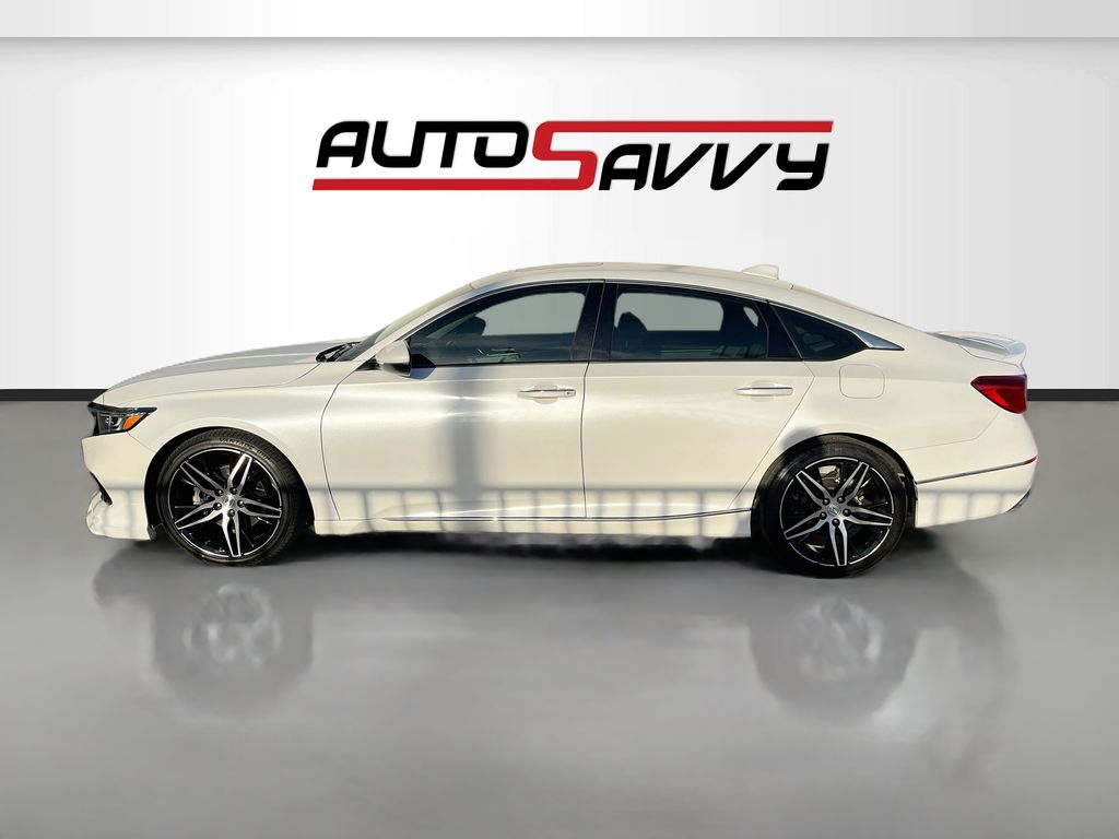 Used 2022 White Honda Touring 2.0T image 4