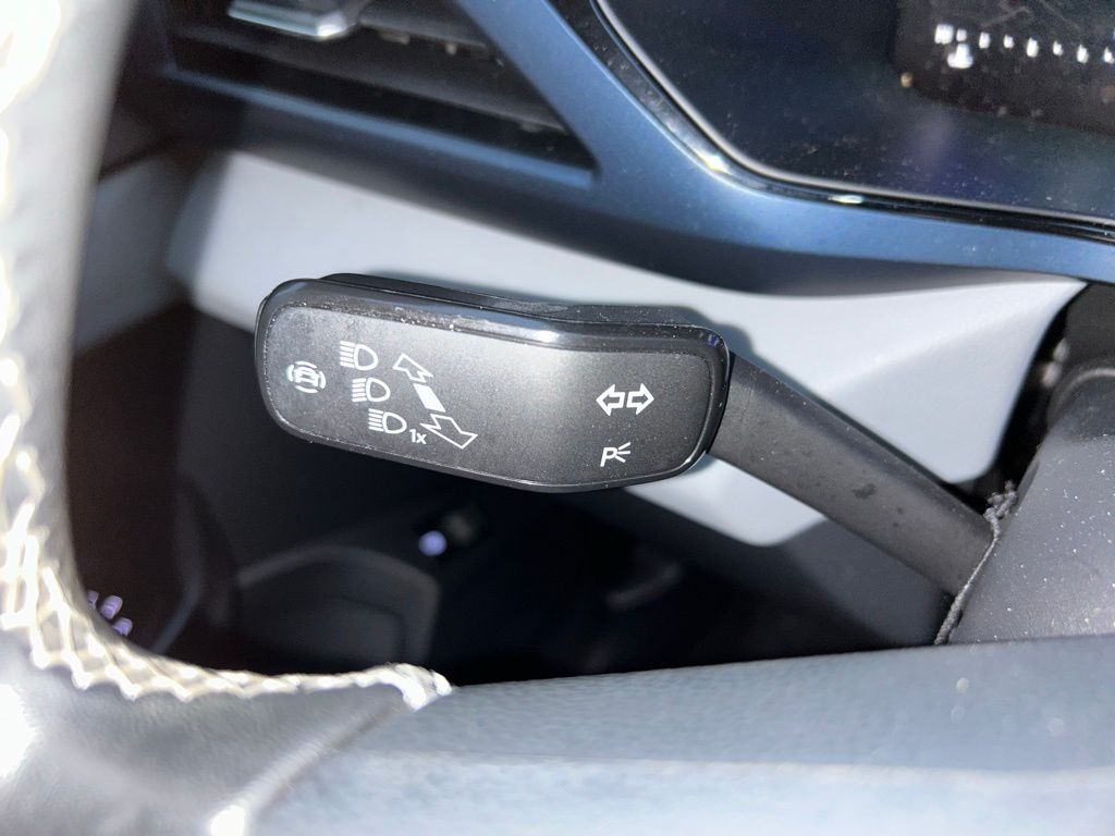 Thumbnail: 2022 Volkswagen Taos - 22