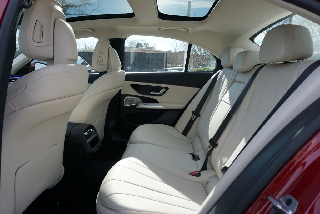 Thumbnail: 2025 Mercedes-Benz E-Class - 13