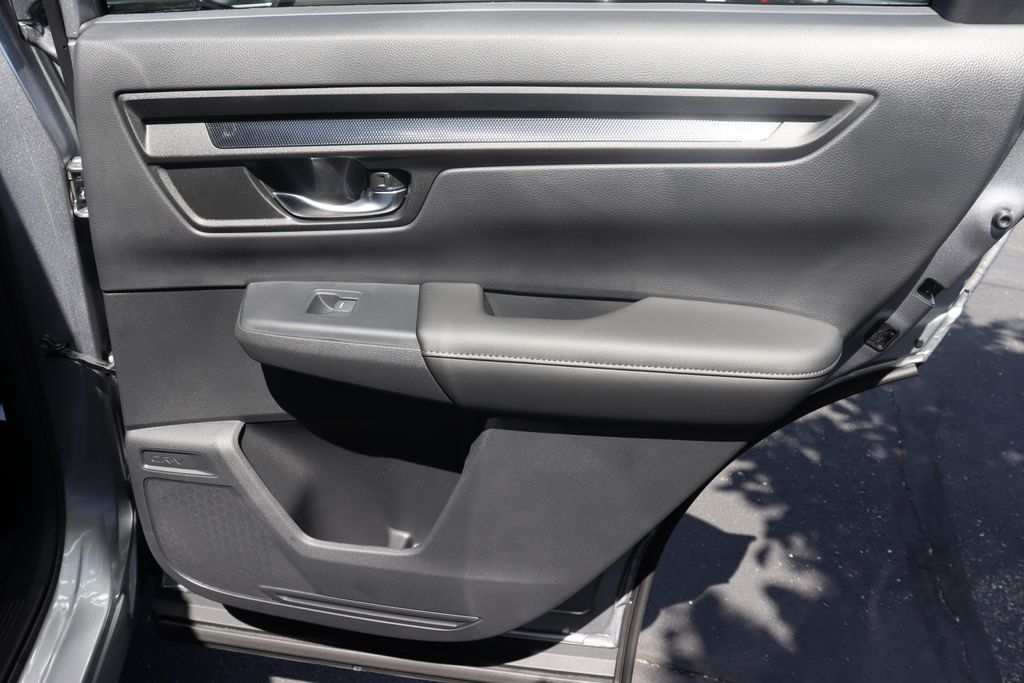 2025 Honda CR-V LX 14