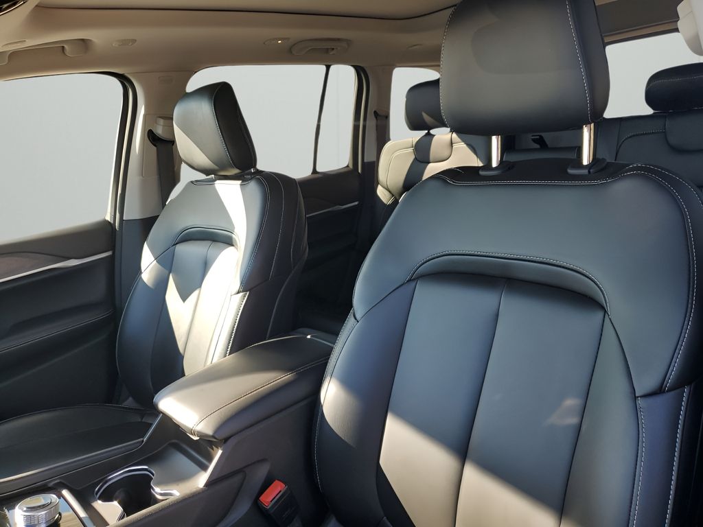 Used Car 2024 Jeep Grand Cherokee  Limited For Sale Under $35,000 In Austin, Texas