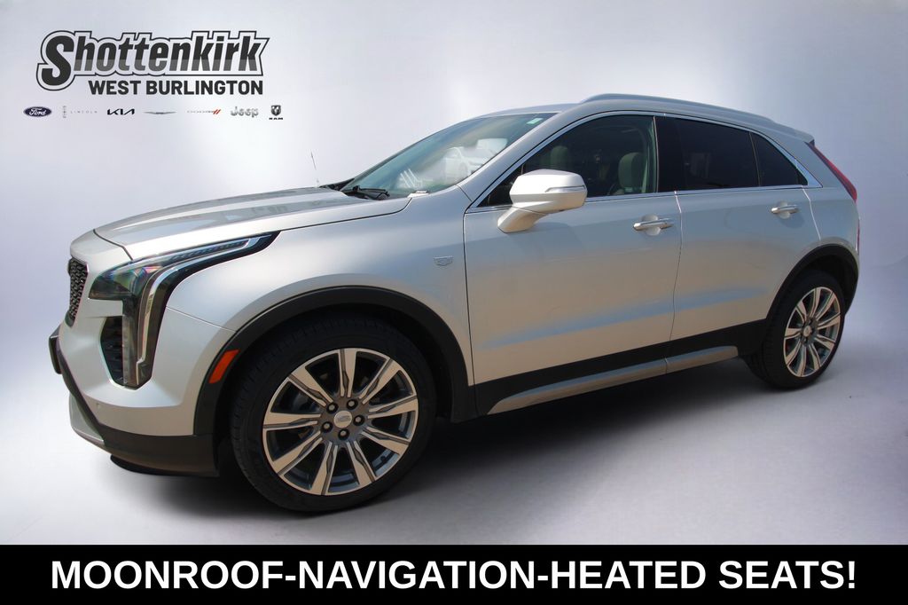 Radiant Silver Metallic 2019 Cadillac XT4 SUV / Crossover Four-Wheel Drive 9-Speed Automatic