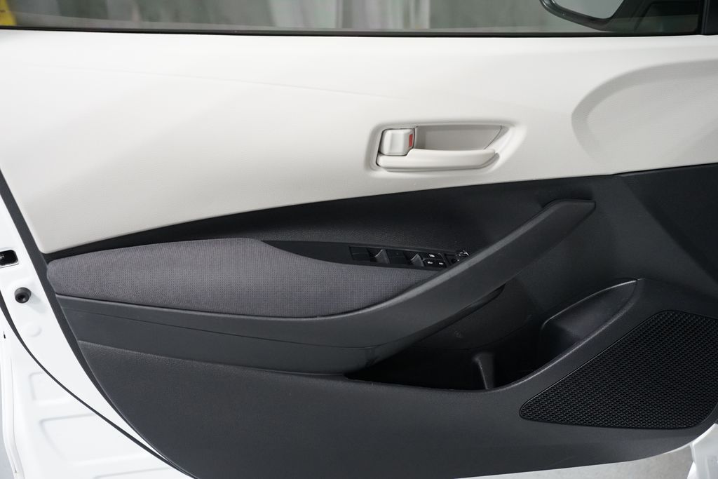 Thumbnail: 2024 Toyota Corolla - 27