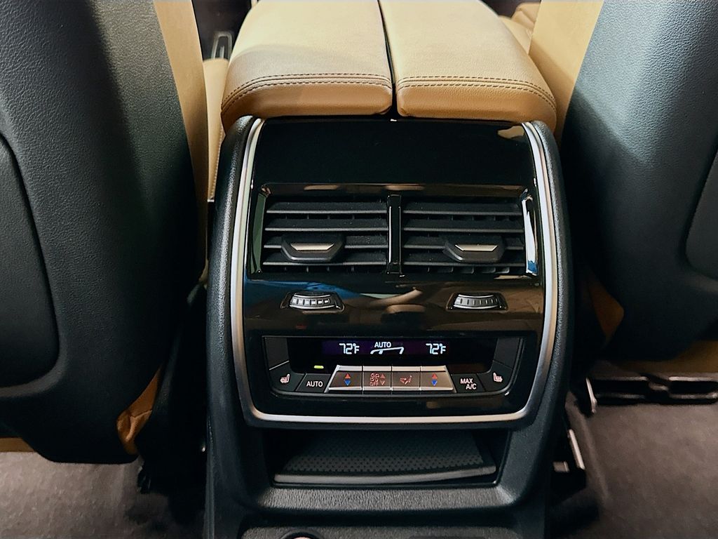 Thumbnail: 2023 BMW X7 - 26
