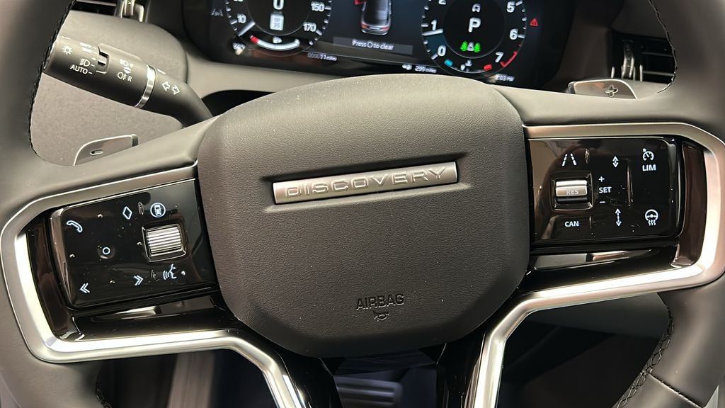 Thumbnail: 2025 Land Rover Discovery Sport - 13