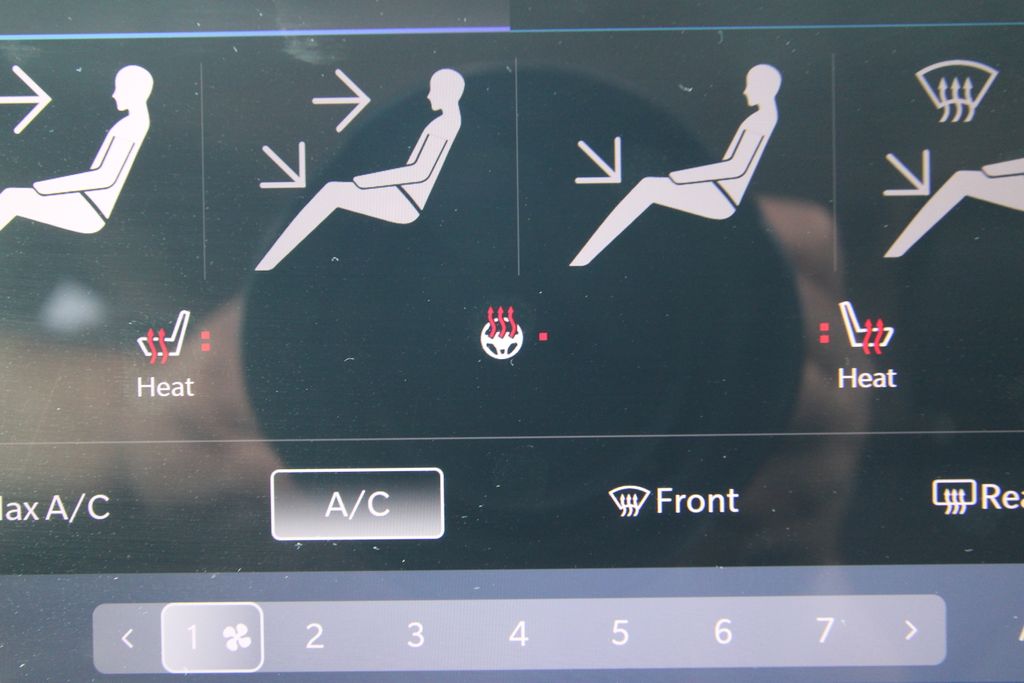 Used 2023 Chrysler Pacifica Van