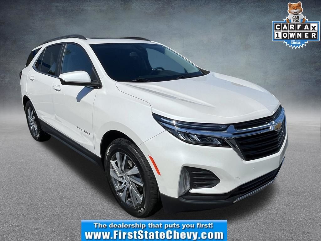 White (Iridescent Pearl Tricoat) 2022 Chevrolet Equinox SUV / Crossover Four-Wheel Drive 6-Speed Automatic Overdrive