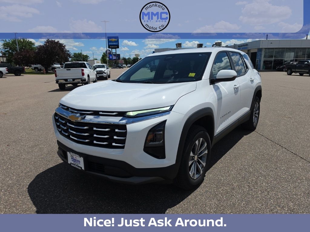 Summit White 2026 Chevrolet Equinox SUV / Crossover Four-Wheel Drive 8-Speed Automatic