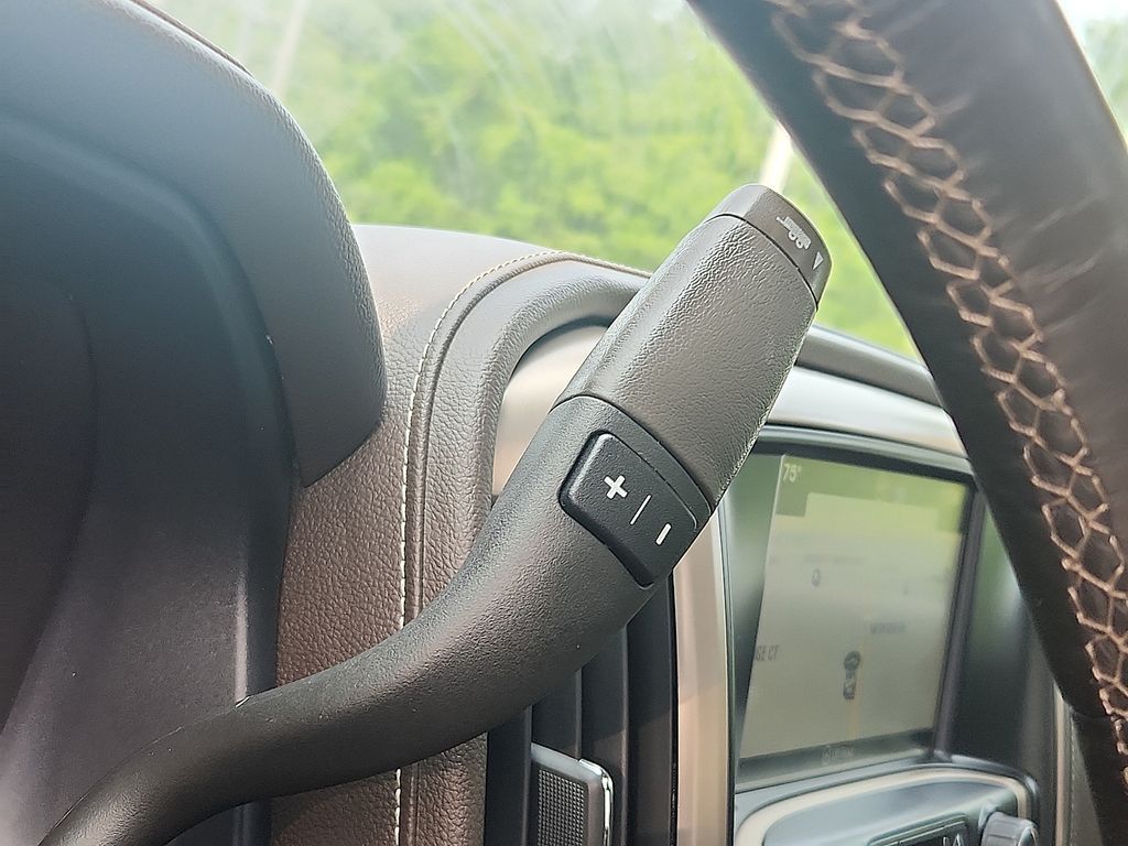 2016 GMC Sierra 2500 Denali 14