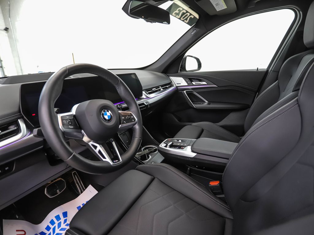 Thumbnail: 2023 BMW X1 - 10