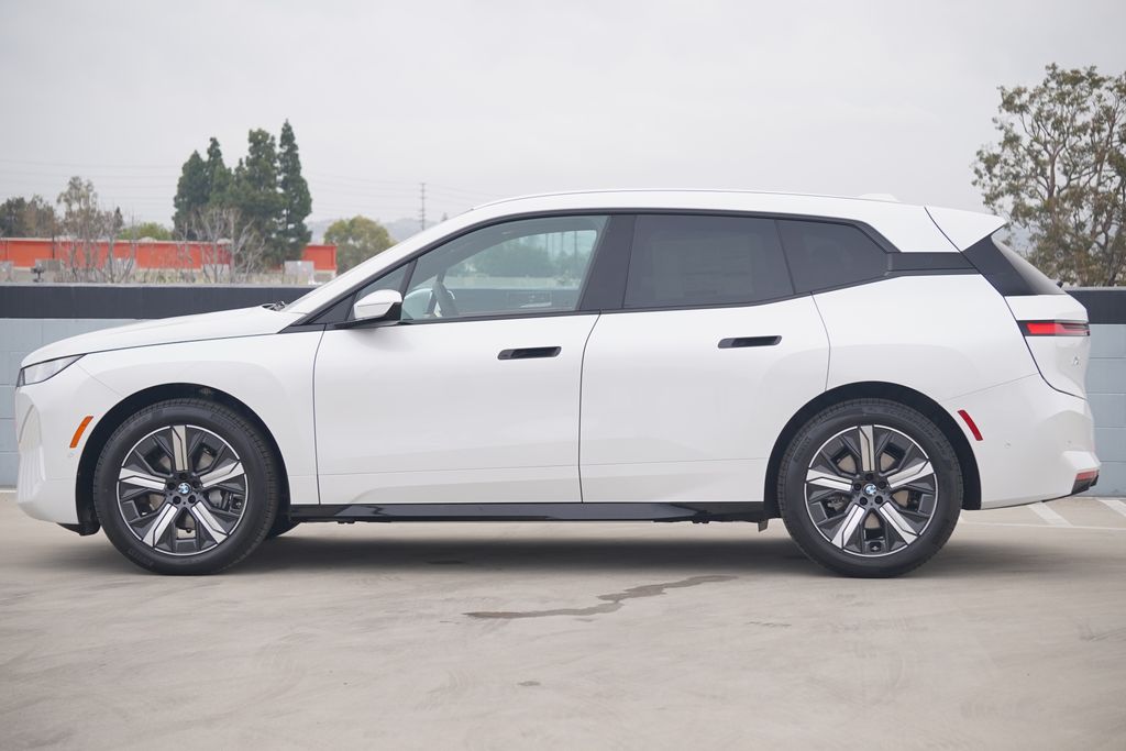 Thumbnail: 2026 BMW iX - 4