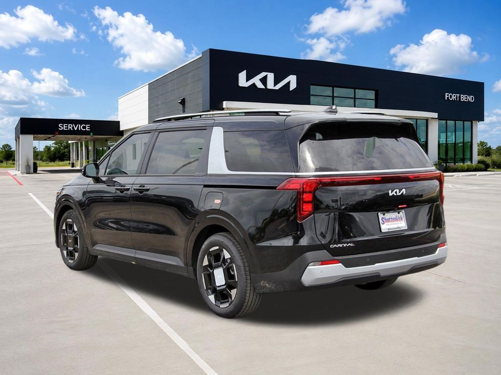 New 2026 Kia Carnival MPV Van