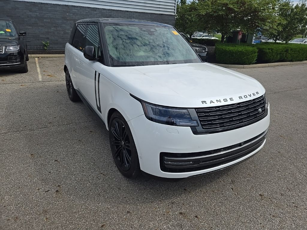 Certified Used 2024 White Land Rover Autobiography image 3