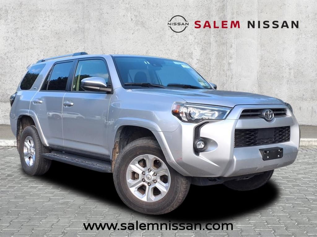 2024 Toyota 4Runner SR5 4WD