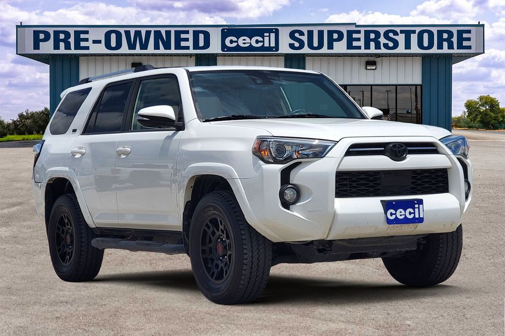 2020 Toyota 4Runner SR5 4WD