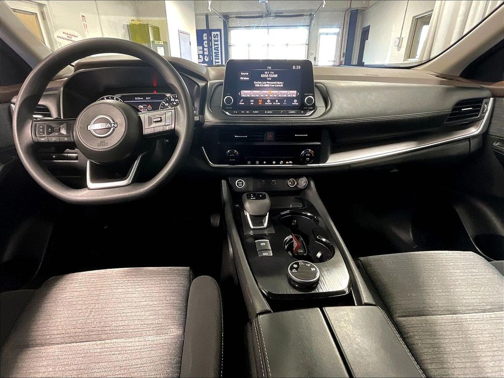 2023 Nissan Rogue — photo 21