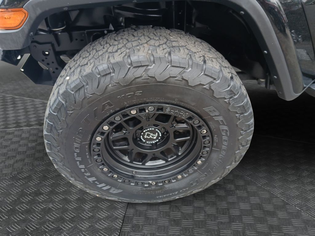 Used Car 2023 Jeep Gladiator  Sport For Sale Under $35,000 In Austin, Texas