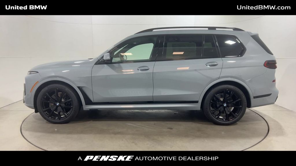 2025 BMW X7 xDrive40i 5