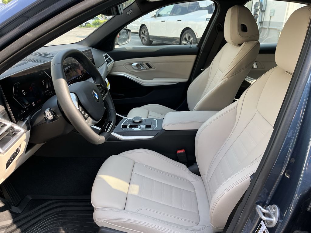 2025 BMW 3 Series 330i xDrive 11