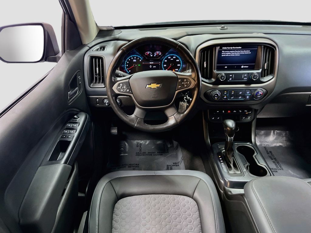 Used 2022 Black Chevrolet Z71 image 22