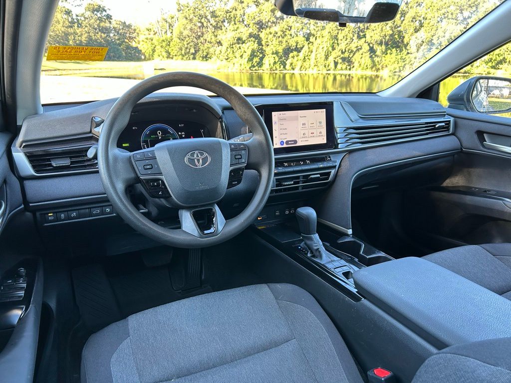 Thumbnail: 2025 Toyota Camry - 12