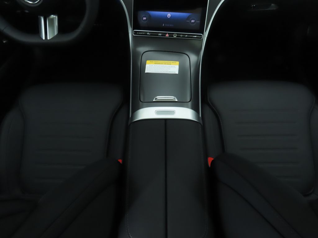 Thumbnail: 2025 Mercedes-Benz C-Class - 18