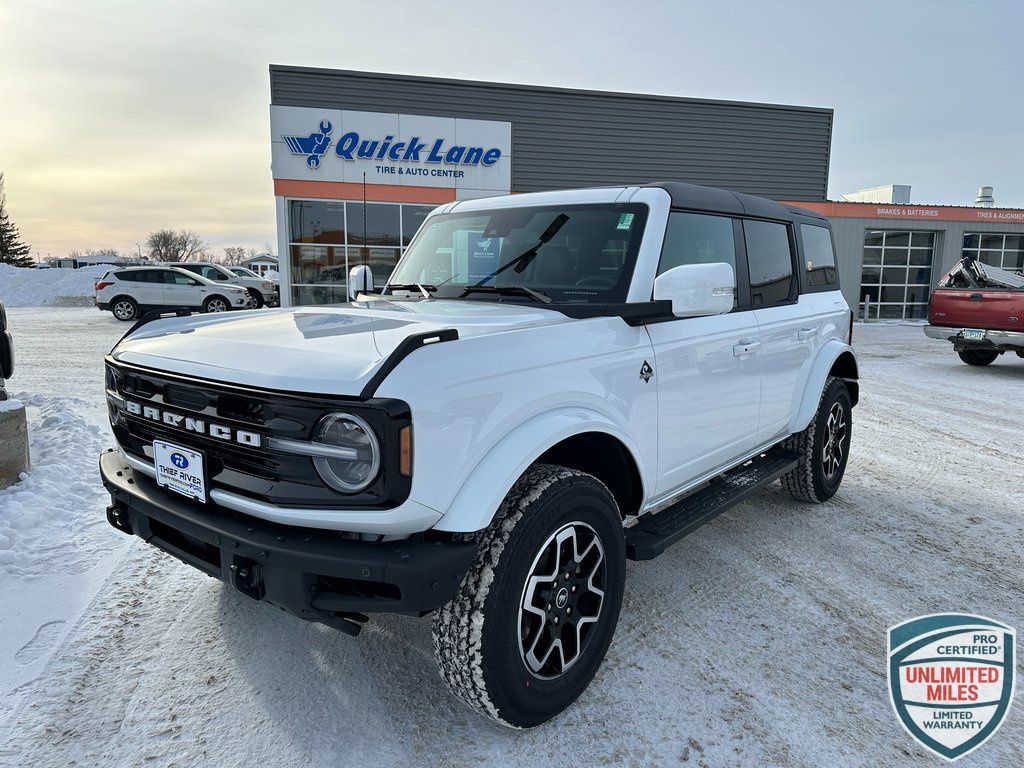 2024 Ford Bronco Outer Banks 4-Door 4WD
