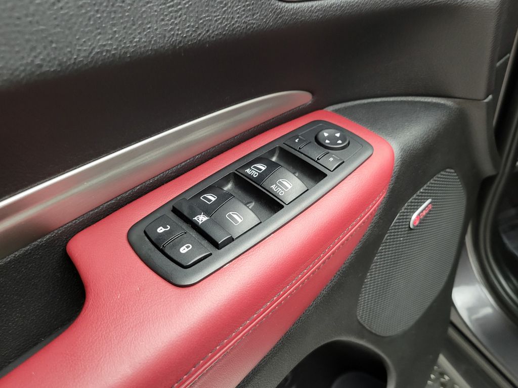 Thumbnail: 2017 Dodge Durango - 31
