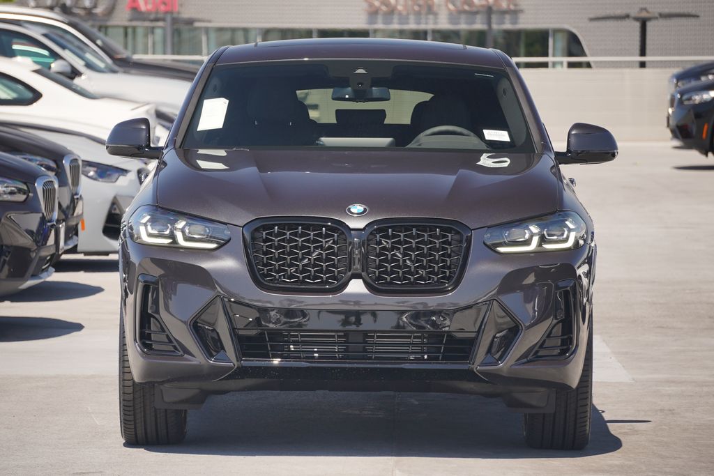 2025 BMW X4 xDrive30i 2