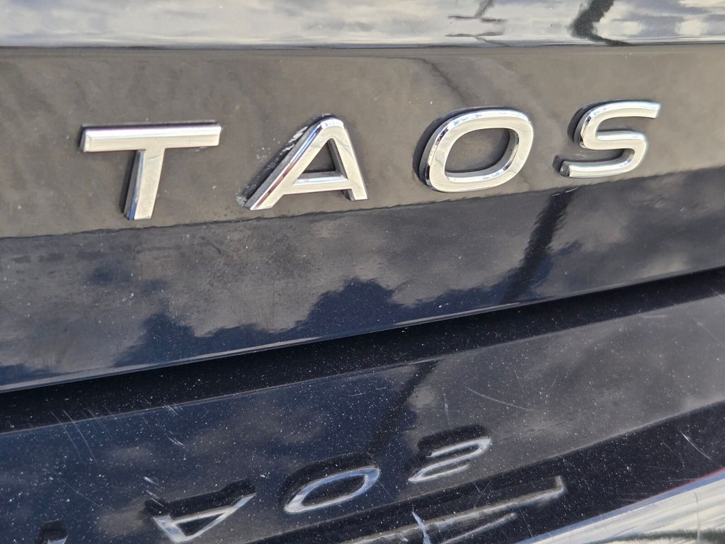 2024 Volkswagen Taos - $17,977