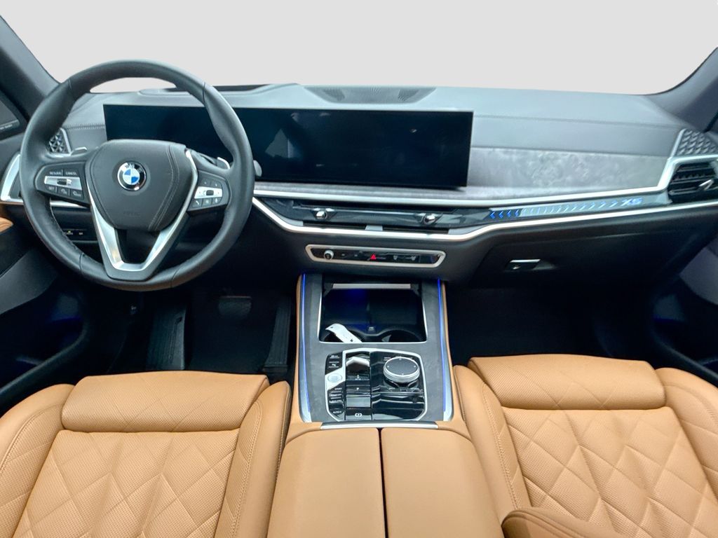 Thumbnail: 2026 BMW X5 - 13
