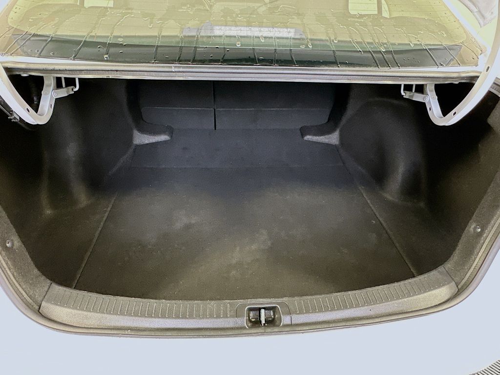 Thumbnail: 2024 Toyota Corolla - 25