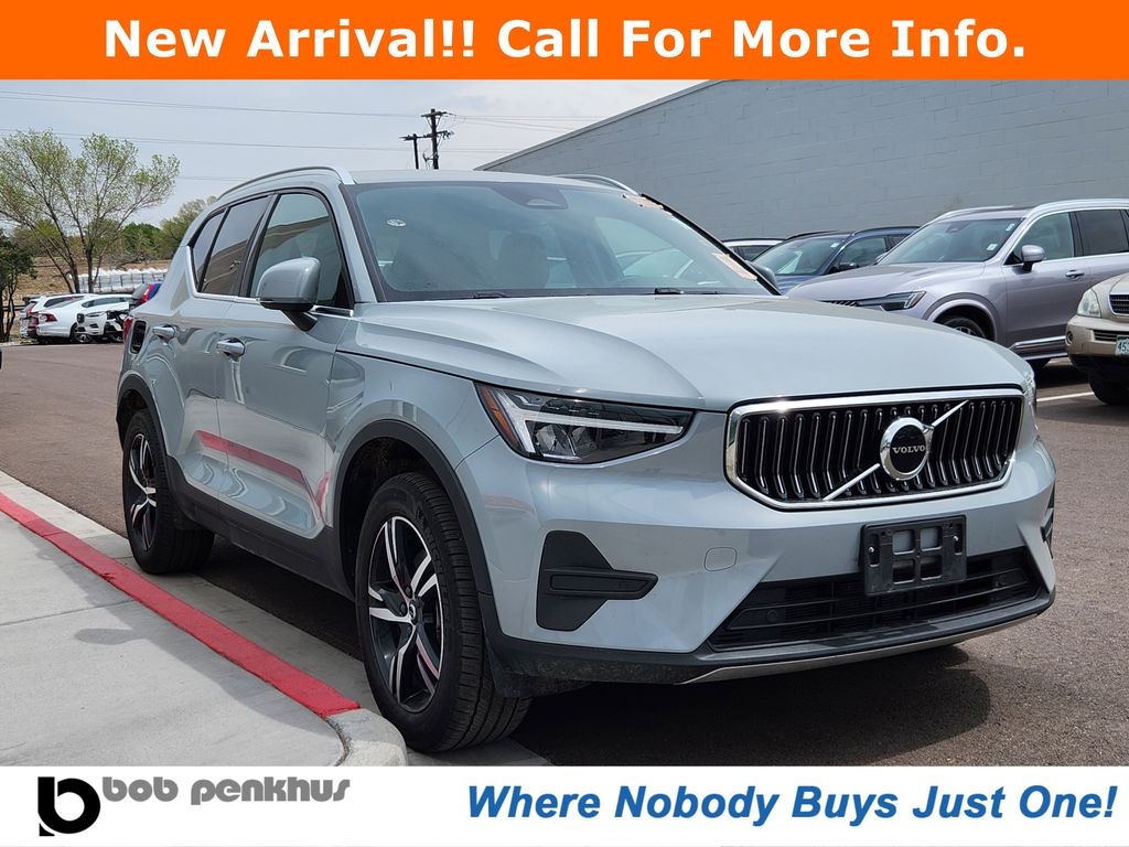 Gray 2024 Volvo XC40 SUV / Crossover Automatic