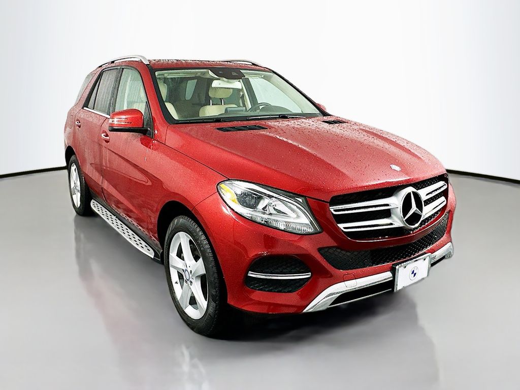 Thumbnail: 2017 Mercedes-Benz GLE - 3