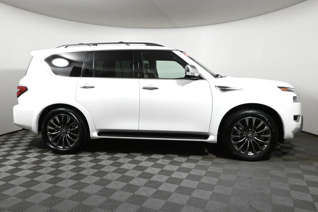 2024 Nissan Armada Platinum Edition 8