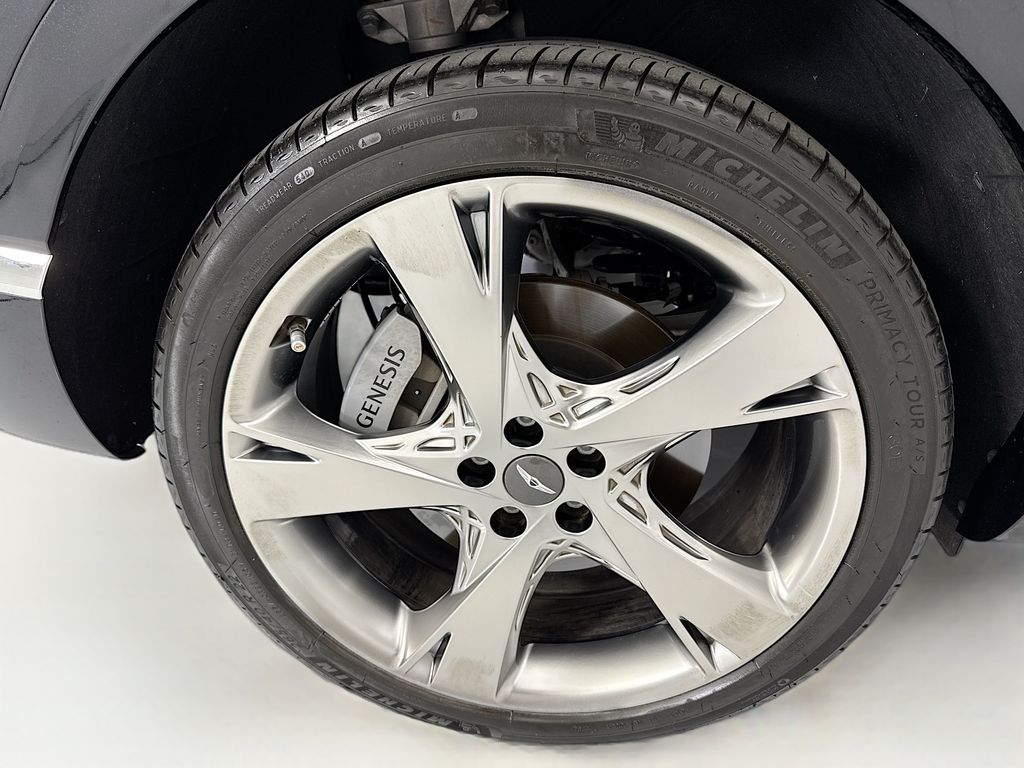 Thumbnail: 2023 Genesis GV80 - 32