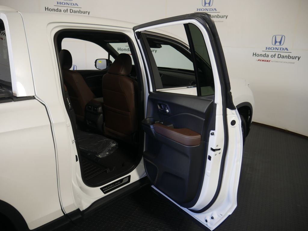 Thumbnail: 2025 Honda Ridgeline - 8