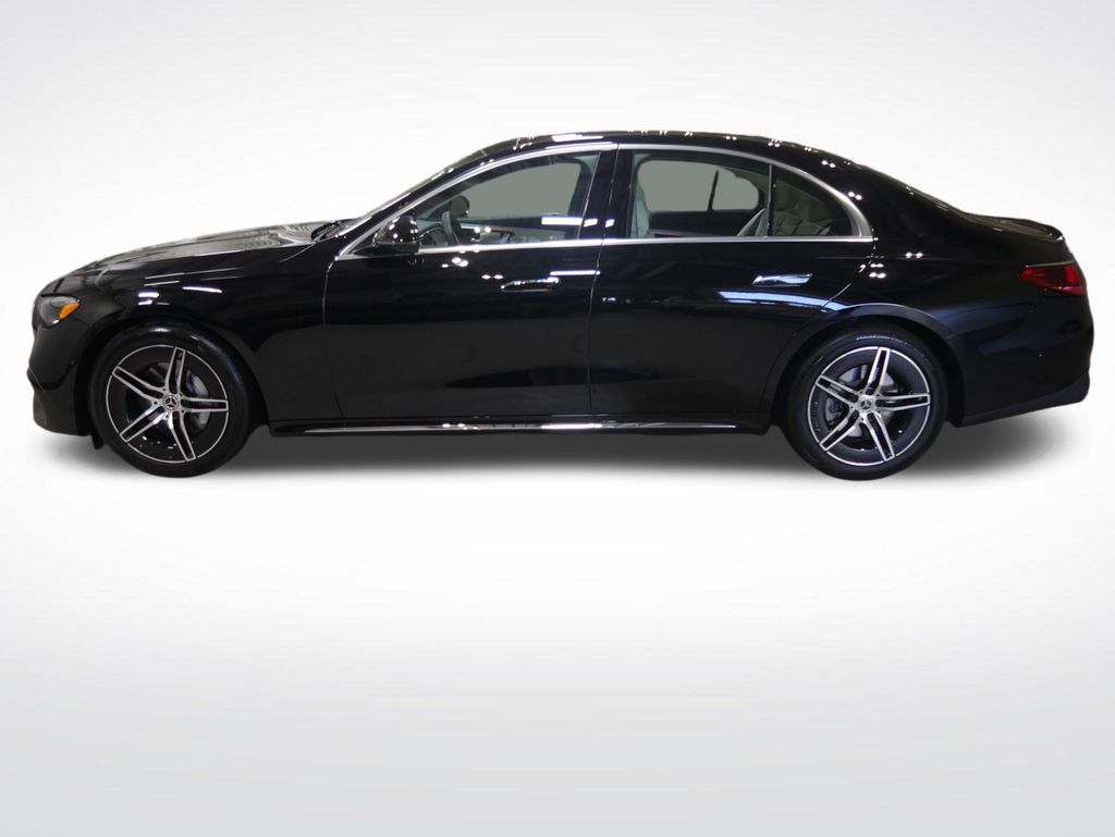 Thumbnail: 2026 Mercedes-Benz E-Class - 2