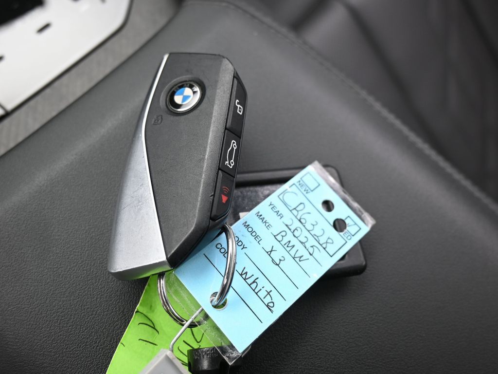 Used 2025 White Metallic BMW 30 xDrive image 35