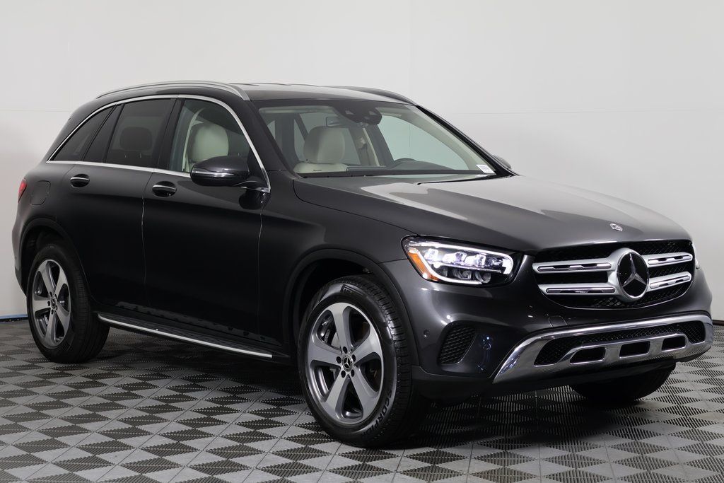 Thumbnail: 2022 Mercedes-Benz GLC - 3