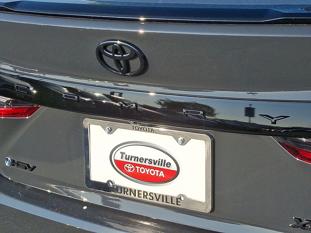 Thumbnail: 2025 Toyota Camry - 31