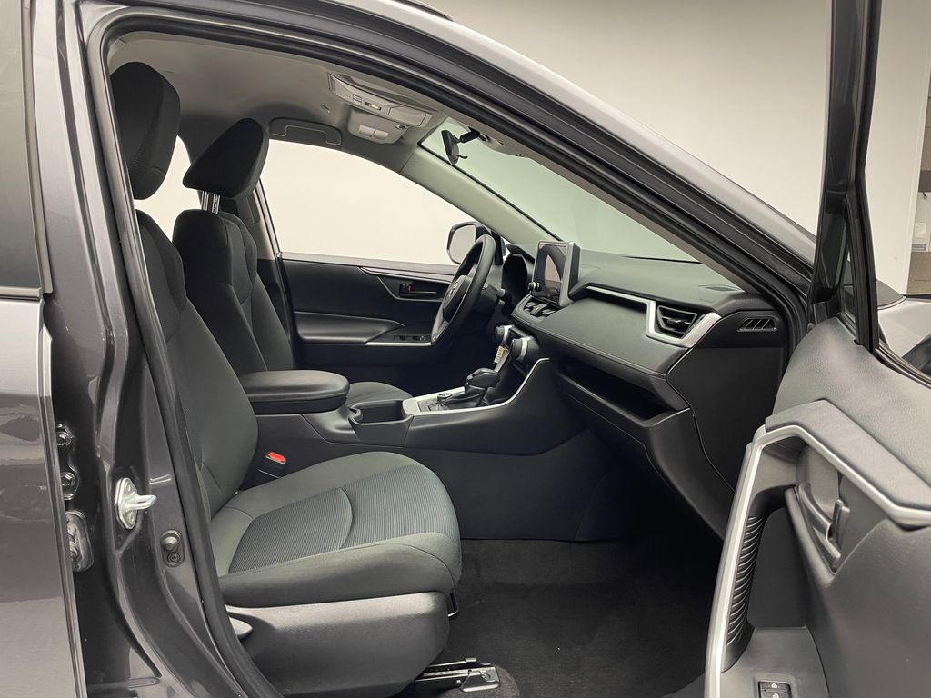 Thumbnail: 2023 Toyota RAV4 - 16