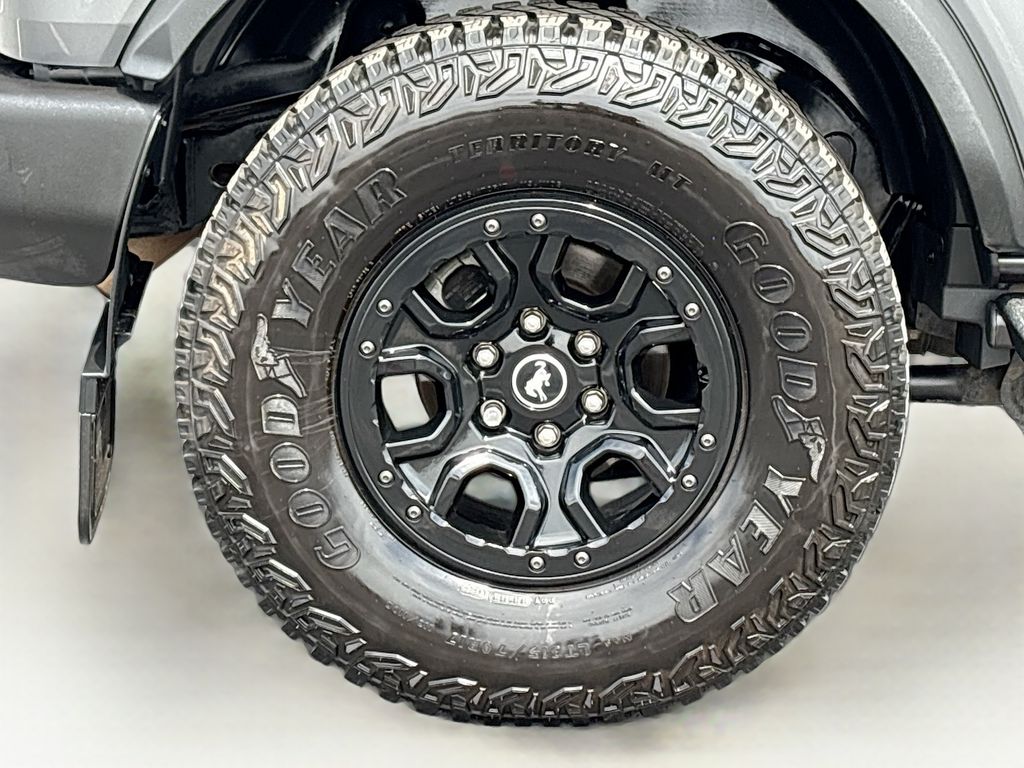 Thumbnail: 2024 Ford Bronco - 32