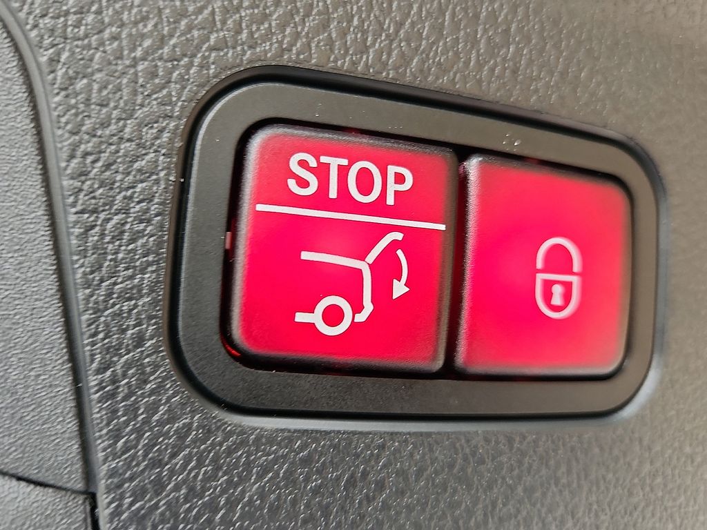 Thumbnail: 2024 Mercedes-Benz GLE - 30