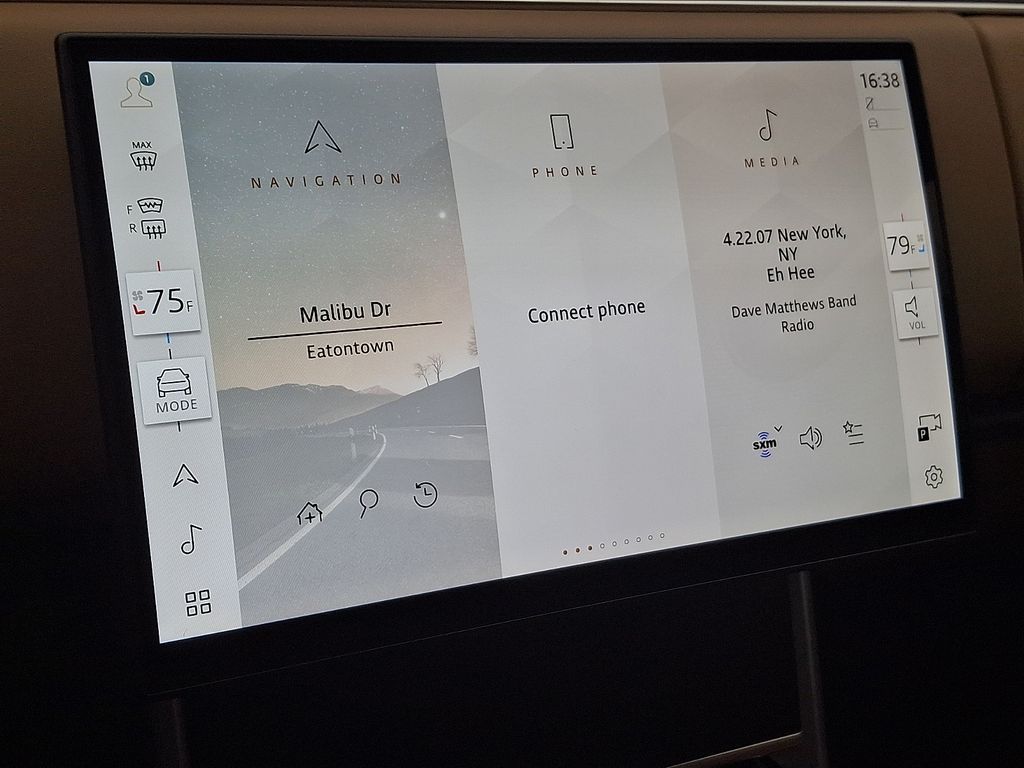 Thumbnail: 2026 Land Rover Range Rover - 18