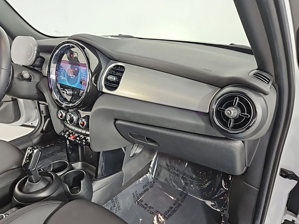 Thumbnail: 2023 MINI Cooper - 14